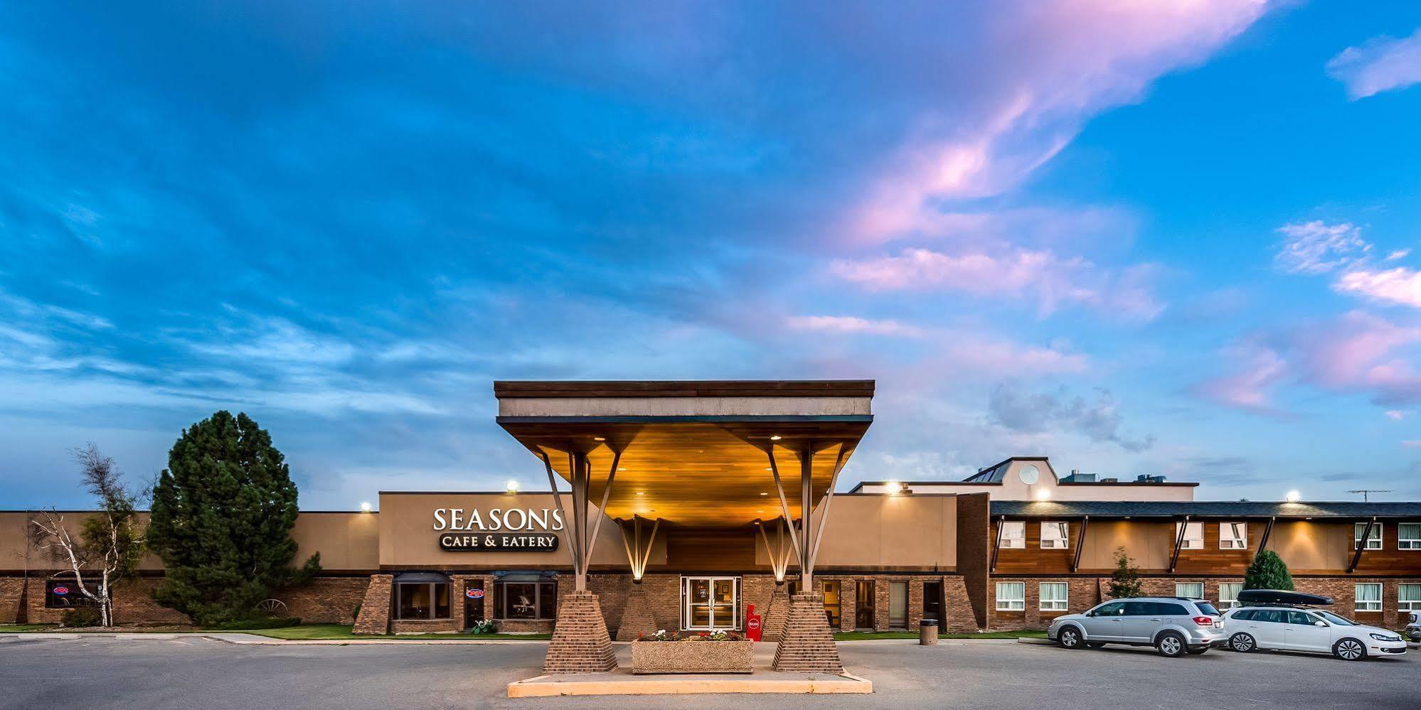 Heritage Inn Hotel & Convention Centre - Taber Exteriör bild